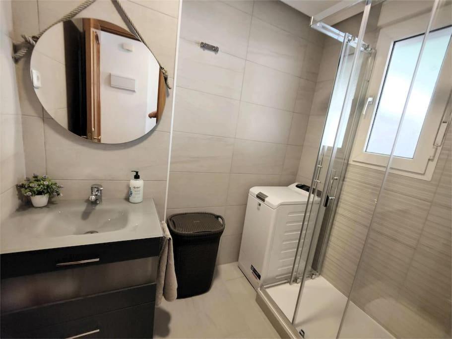 Apartamentos Turisticos Seviro Мадрид Екстериор снимка